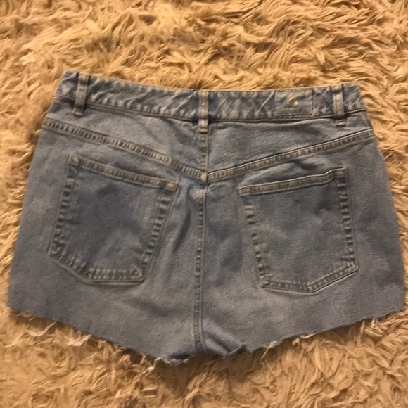 Liz Claiborne Denim Short Shorts - Picture 2 of 4